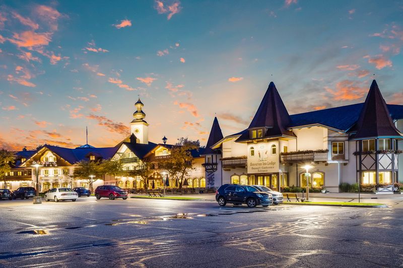 Balloons Over Bavarian Inn