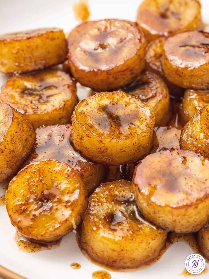 Grilled Bananas With Cinnamon Honey