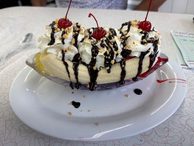 Banana Splits Built Like A Work Of Art