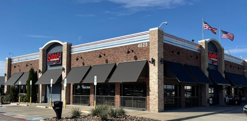 Bubba’s 33 BBQ Buffet