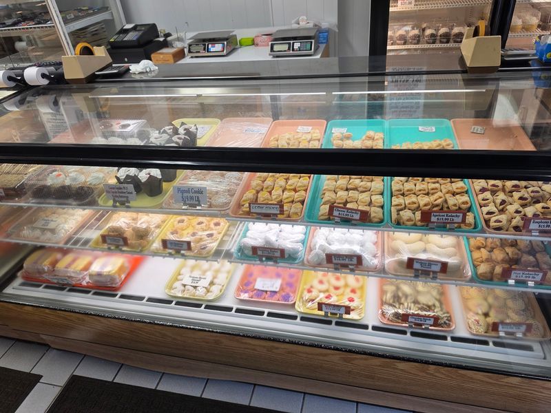 Baraona's Bakery, Maple Heights