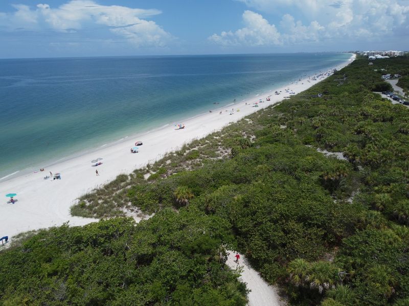 Barefoot Beach County Preserve, Bonita Springs