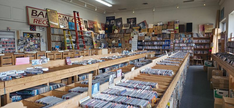 Bargain CDs Records & Tapes
