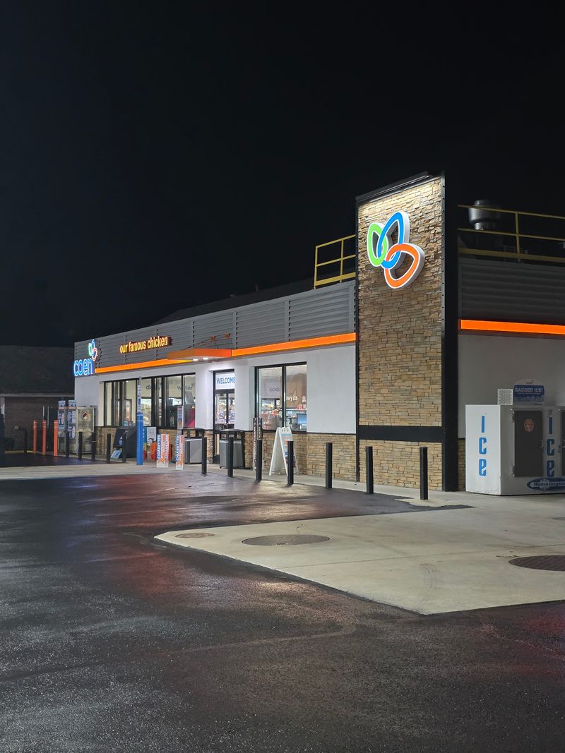 Pepperoni Roll — Coen Markets