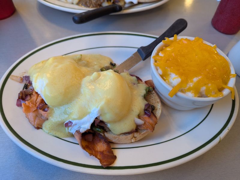 Highland Park Diner, Rochester