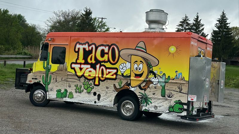 Taco Veloz – Akron