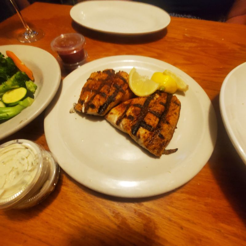 Captain Charlie's Original Reef Grill – Juno Beach