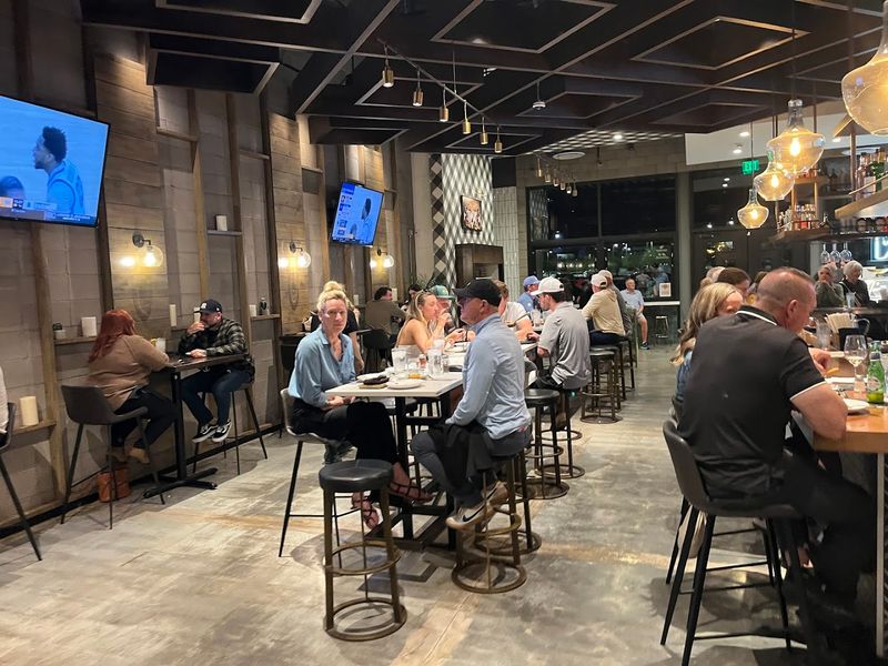 Spinato's Pizzeria And Family Kitchen