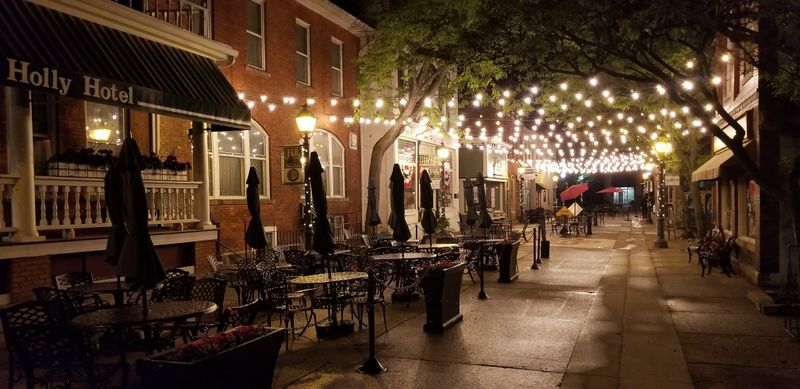 Seasonal Menus With History In Tow