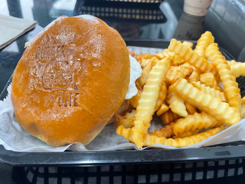 Basket-Style Burgers 