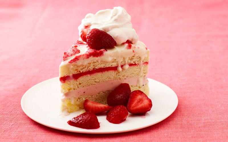 Baskin-Robbins Strawberry Shortcake Ice Cream Cake: Berry Brilliant