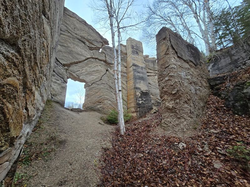 Reading The Stonework