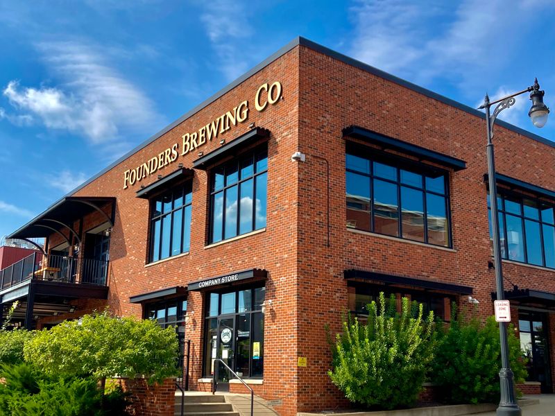 Founders Brewing Co., Grand Rapids