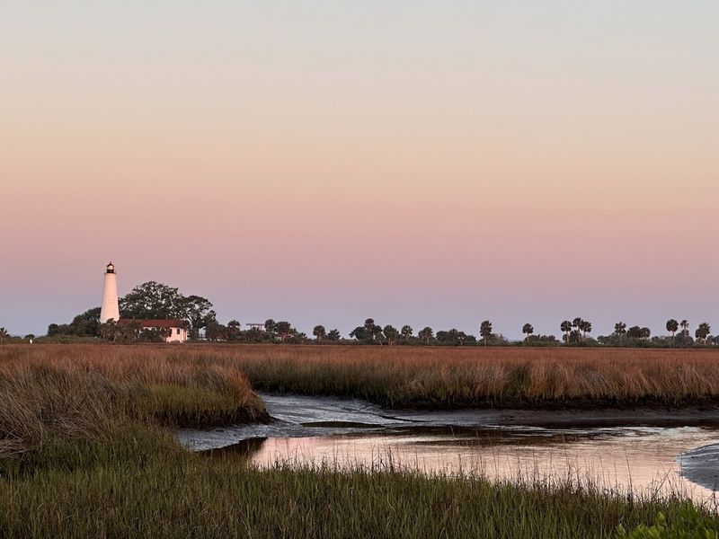 Beach Access With A Quiet, Natural Vibe