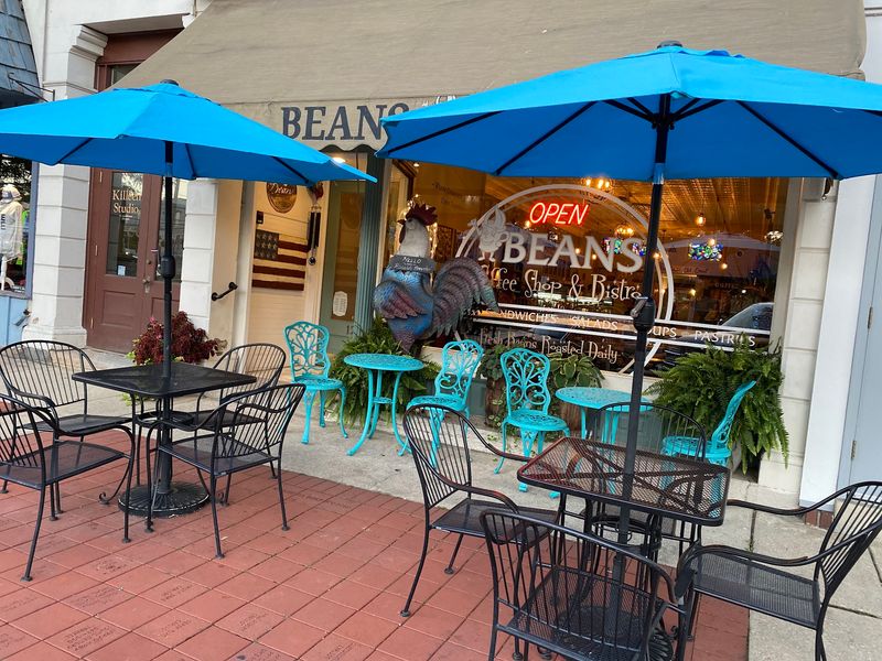 Beans Coffee Shop & Bistro, Chardon