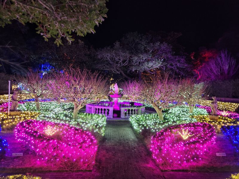 Manteo – WinterLights on Roanoke Island