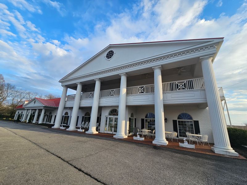 Claudia Sanders Dinner House, Shelbyville