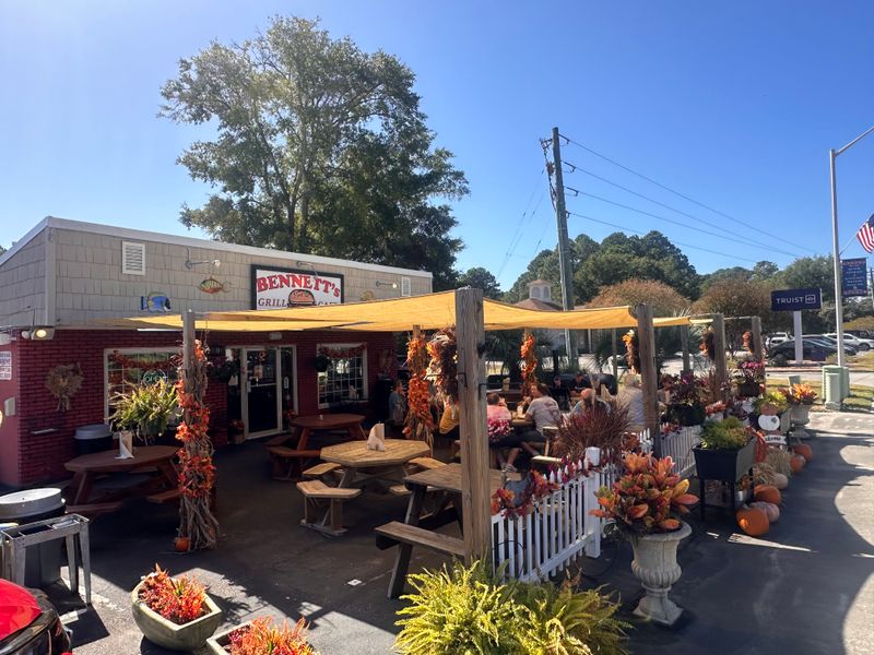 Bennett’s Grill and Cafe — 10009 Beach Dr SW, Calabash