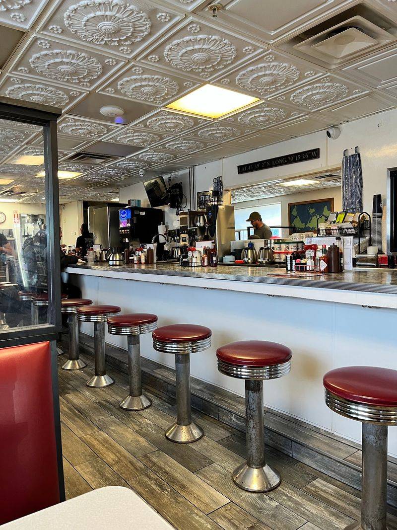 Becky's Diner, Portland