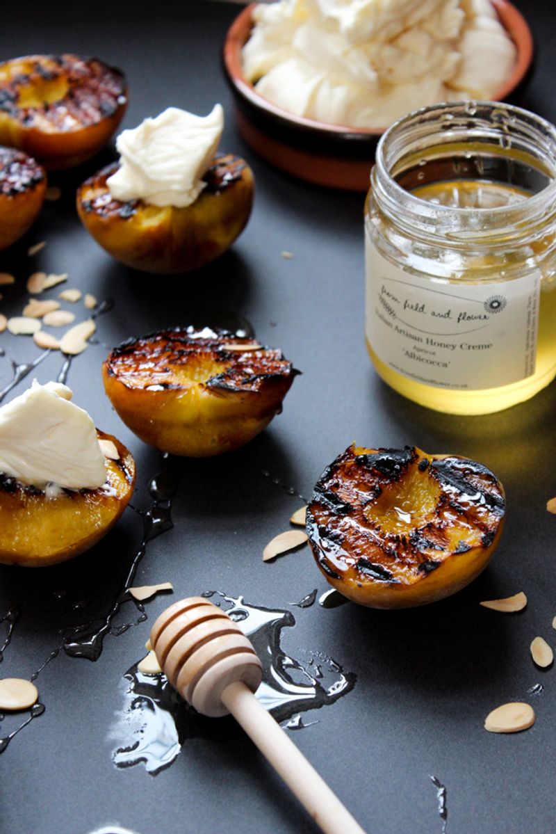 Grilled Peaches with Honey Mascarpone