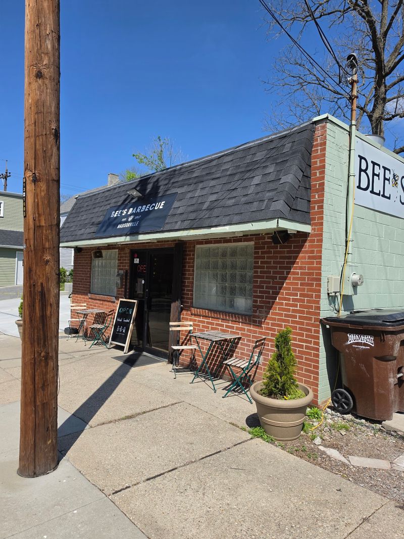 Bee's Barbecue