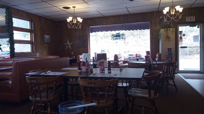 Behm's Family Restaurant, Tremont Behm's Family Restaurant, Tremont