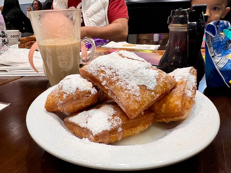 Beignets That Rival New Orleans Beignets That Rival New Orleans