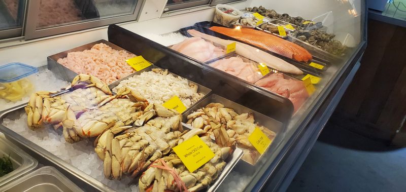 FishStix Seafood Market, Warrenton