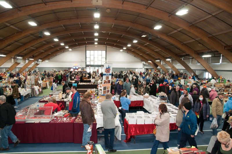 Wheaton All Night And Halloween Flea Market, Wheaton, IL