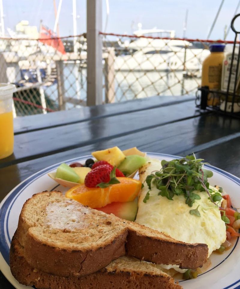 Belle's Cafe At Newport Shipyard