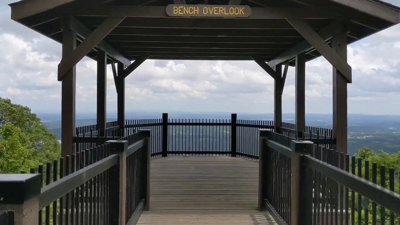 Bench Trail, Dardanelle Mount Nebo State Park