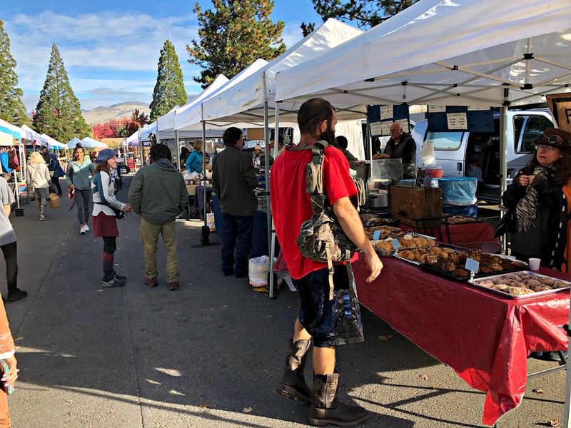 Ashland Farmers Market: Shakespeare and Sustenance