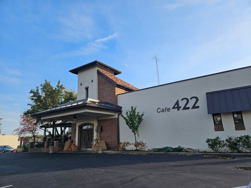 Cafe 422, Warren