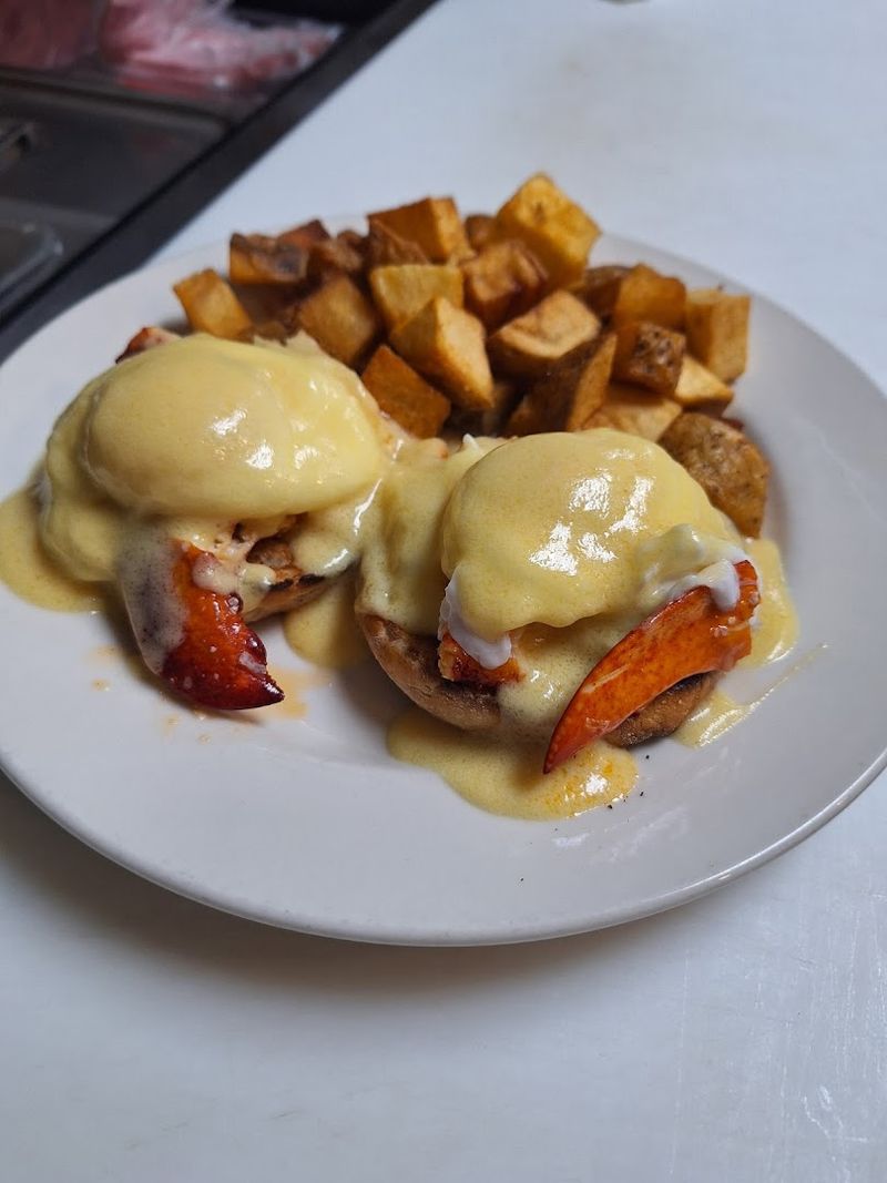 Benedict, But Make It Maine