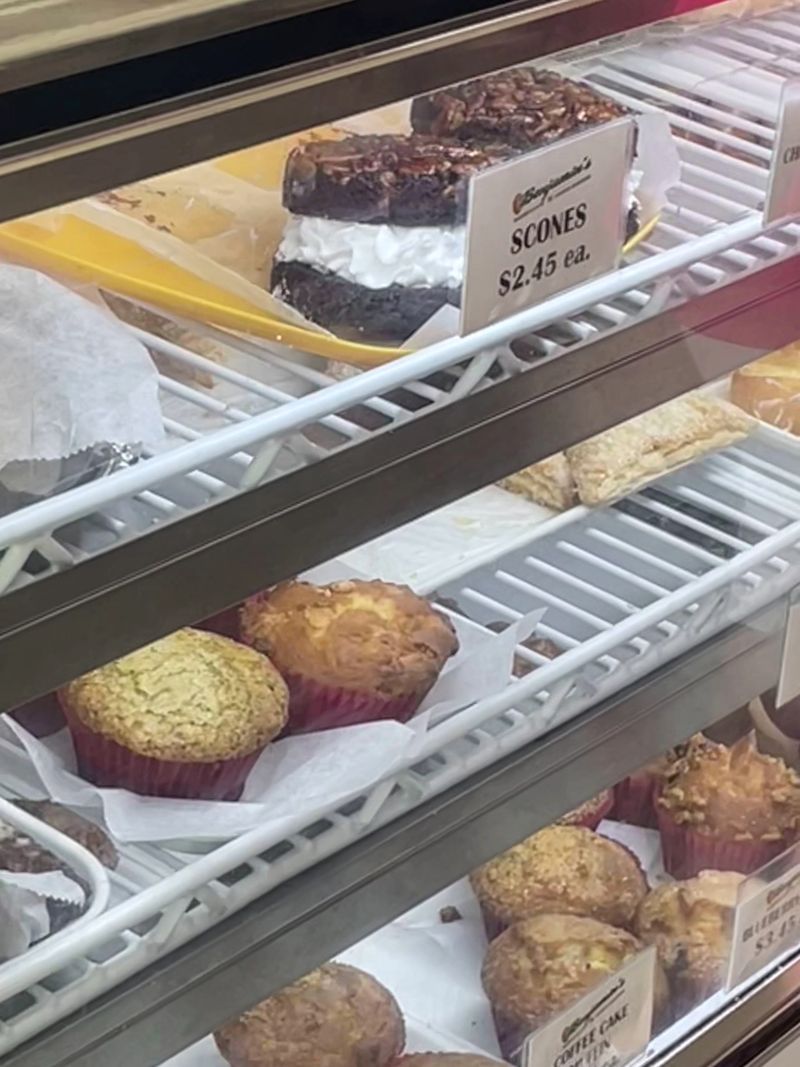 Benjamin's Bakery & Cafe, Surfside Beach