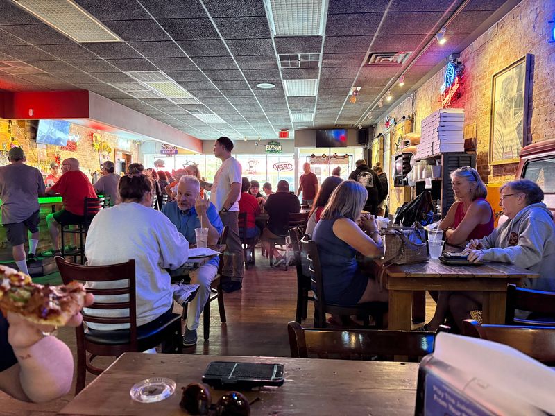 Bennie's Pizza Pub, Belleville, IL Bennie's Pizza Pub, Belleville, IL