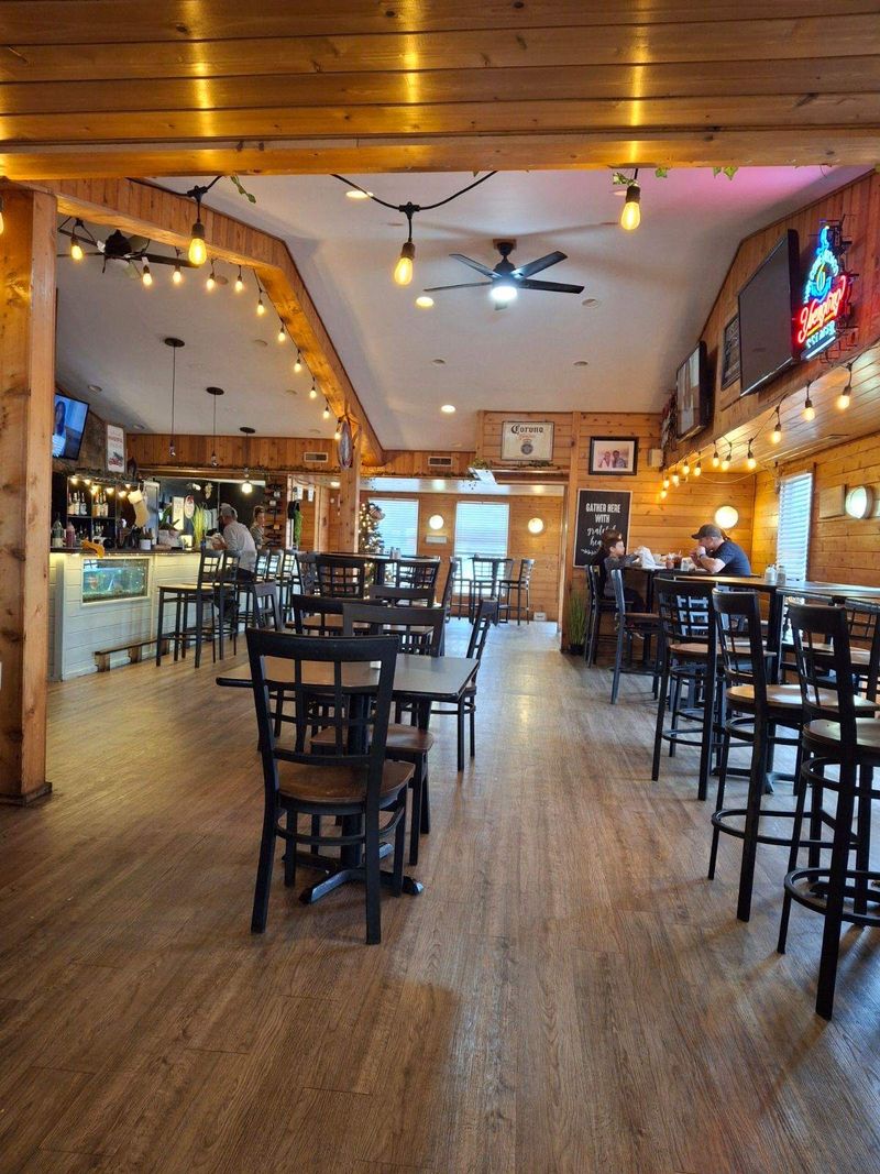 DeMore's Offshore Bar & Grill, Sandusky