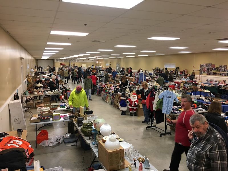 Berea Flea Market, Middleburg Heights