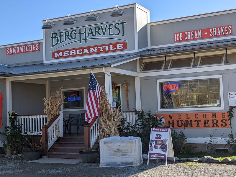 Berg Harvest Mercantile and Cafe, Paonia Berg Harvest Mercantile and Cafe, Paonia