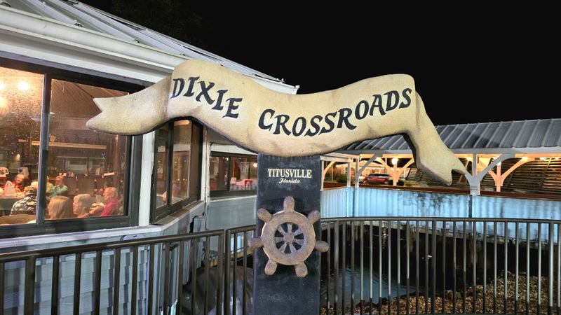 Dixie Crossroads (Titusville) 1475 Garden St