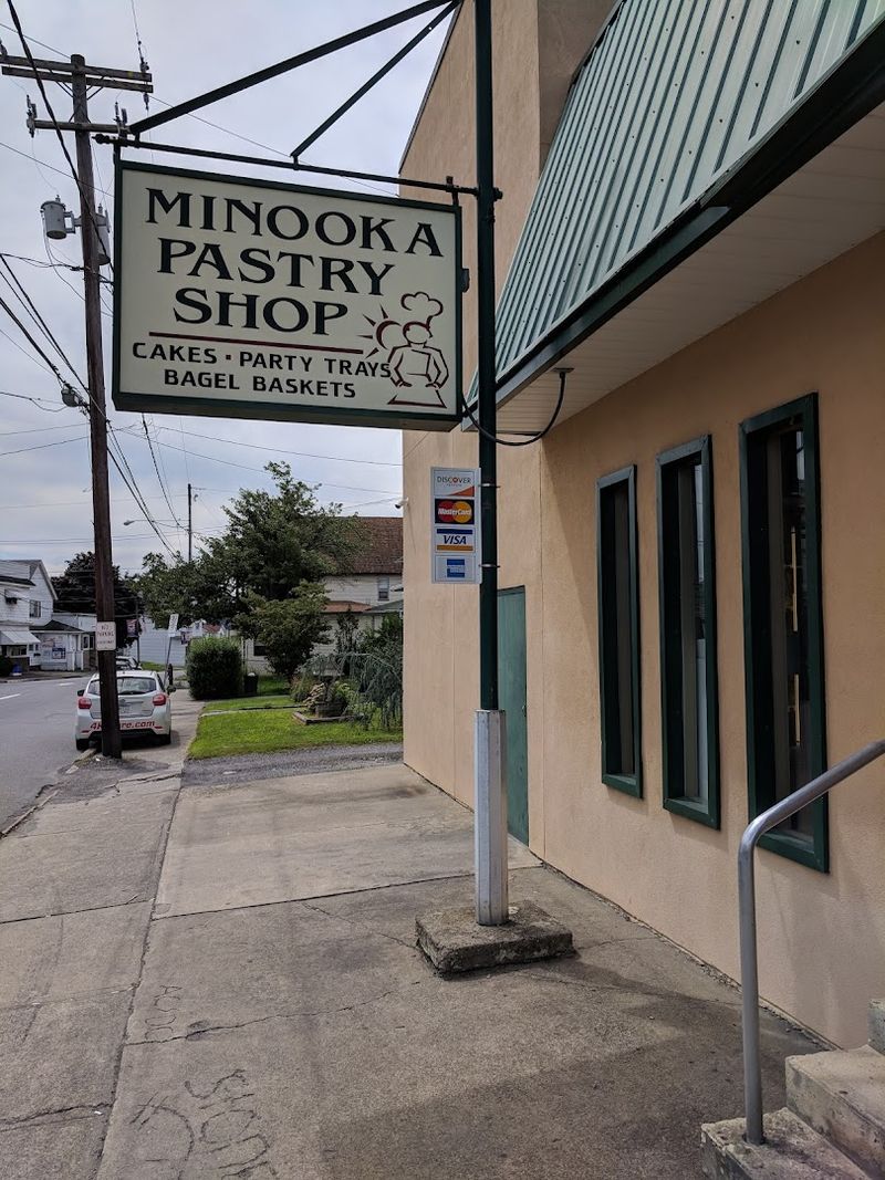 Minooka Pastry Shop