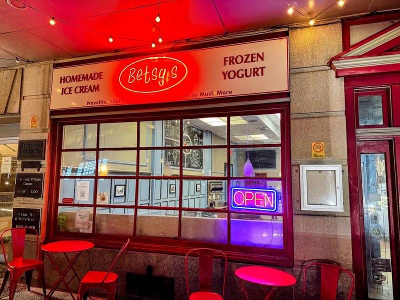 Betsy's Ice Cream, Mount Lebanon