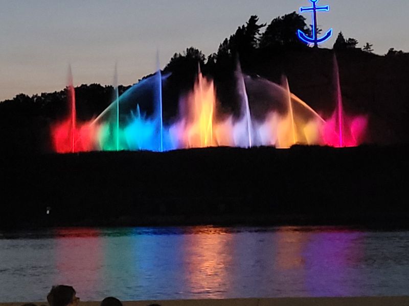 Grand Haven – Magical Musical Fountain & Waterfront Lights