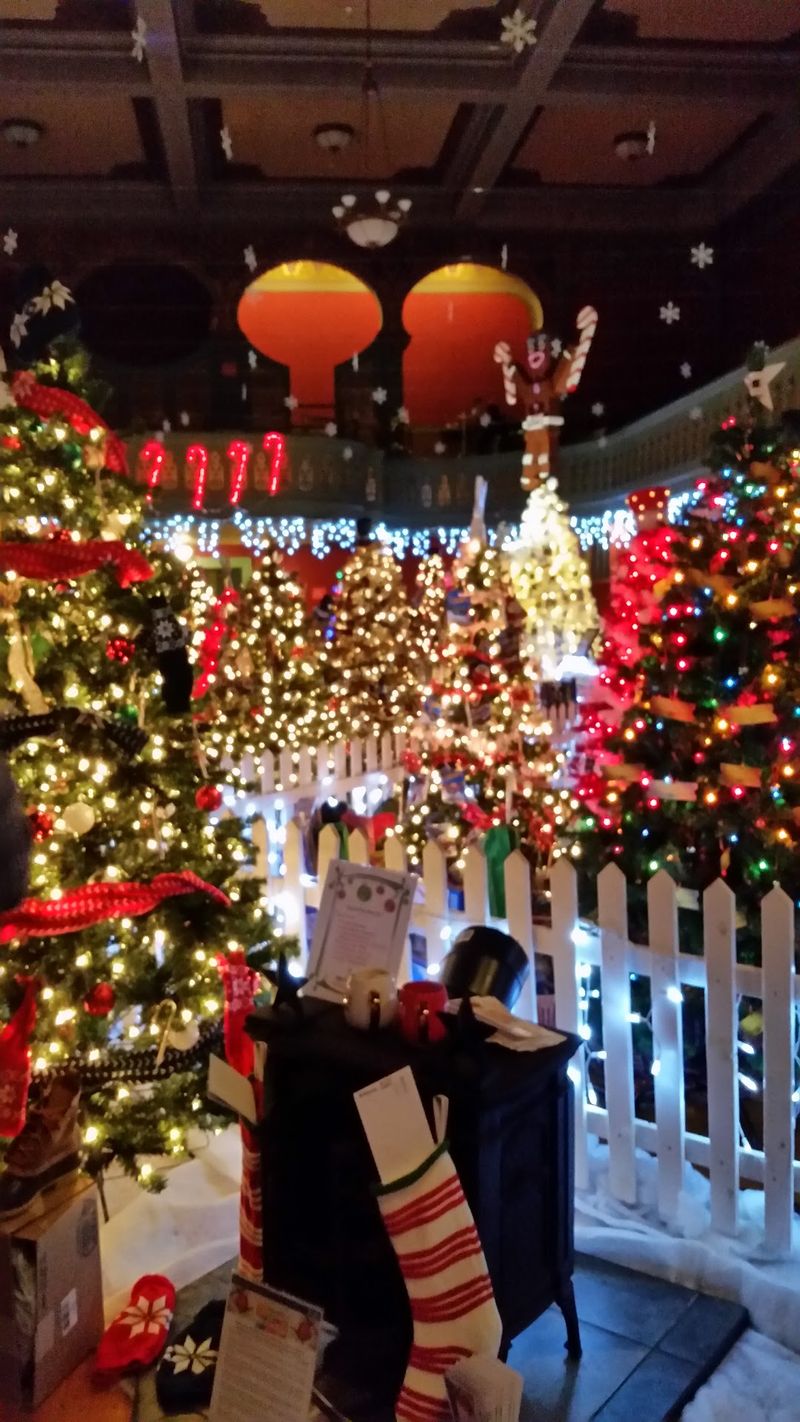 Bid Quietly On Holiday Treasures