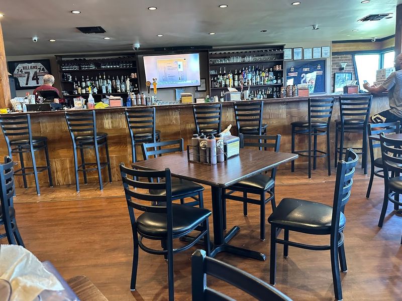 Big Ed's BBQ & Bar, Waukegan