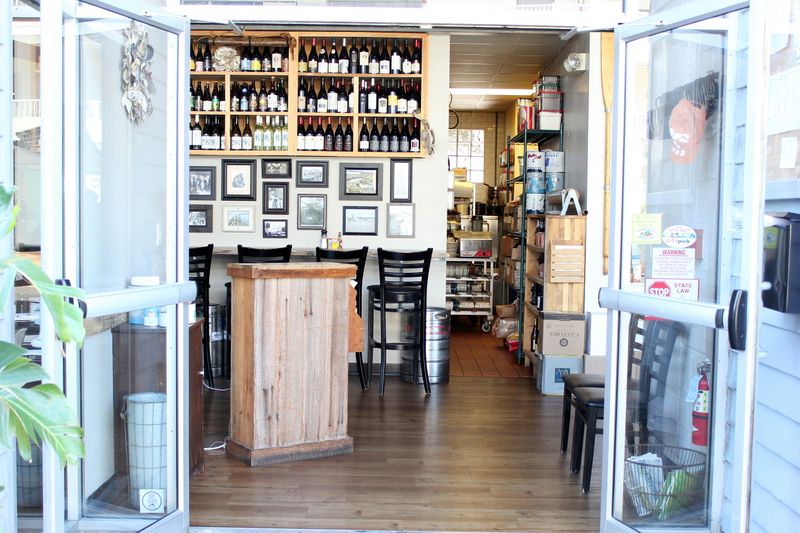 Henlopen City Oyster House — Rehoboth Beach