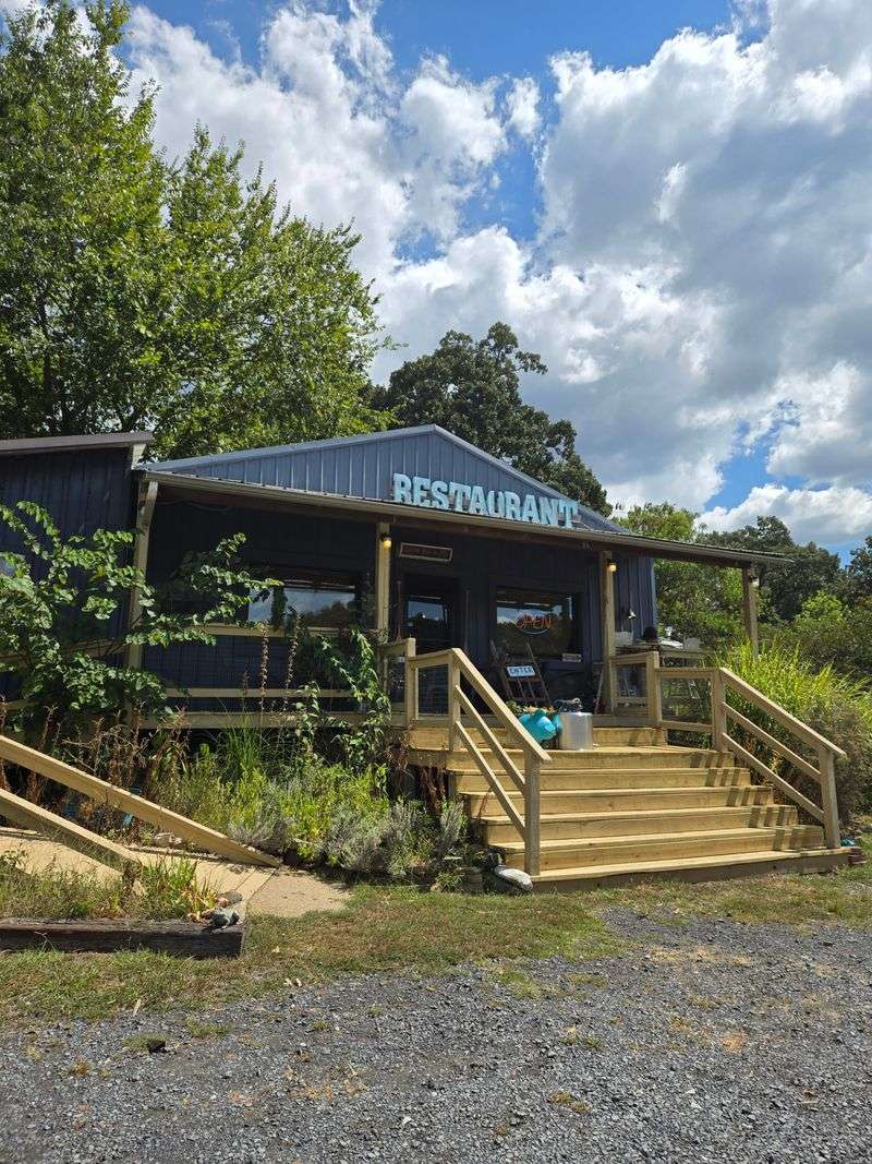 Big Springs Trading Company Restaurant & Smoked Meats — St. Joe, AR