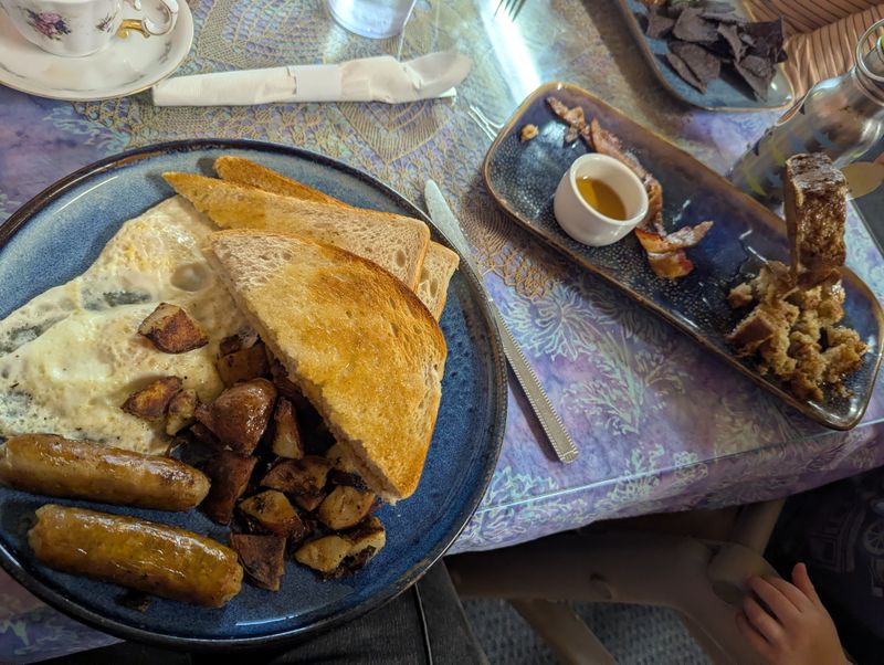 Cinder Block Cafe, Ishpeming