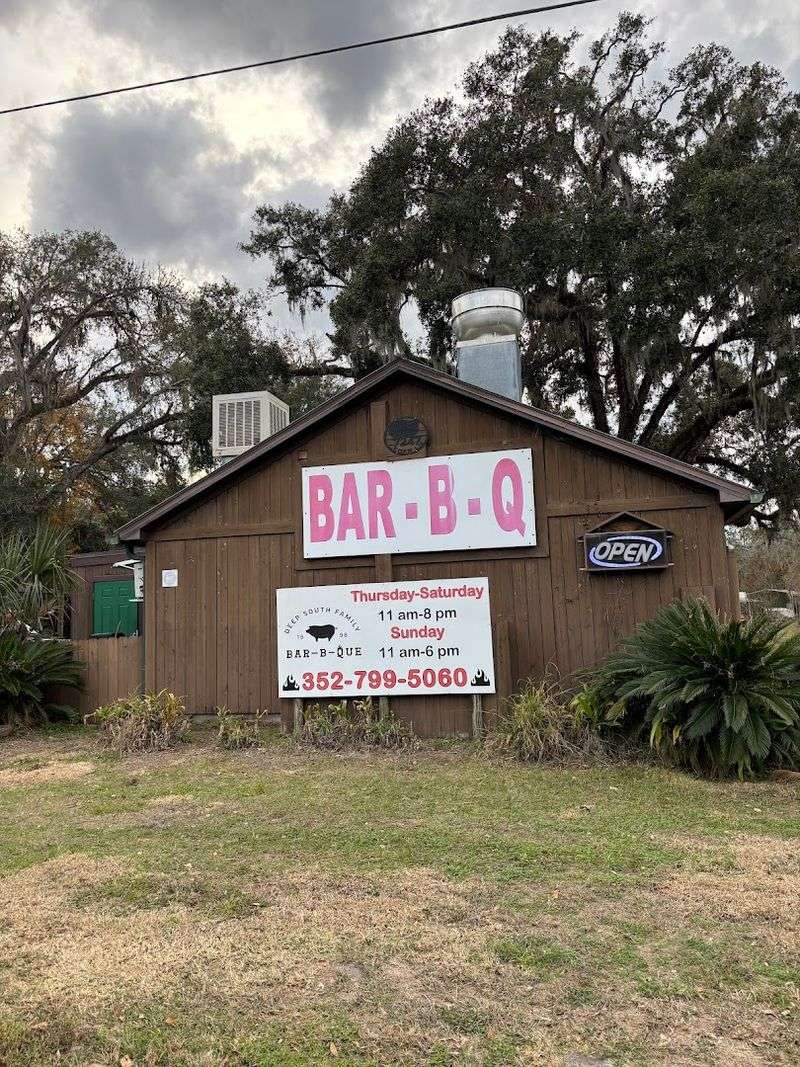 Deep South Family BBQ, Brooksville
