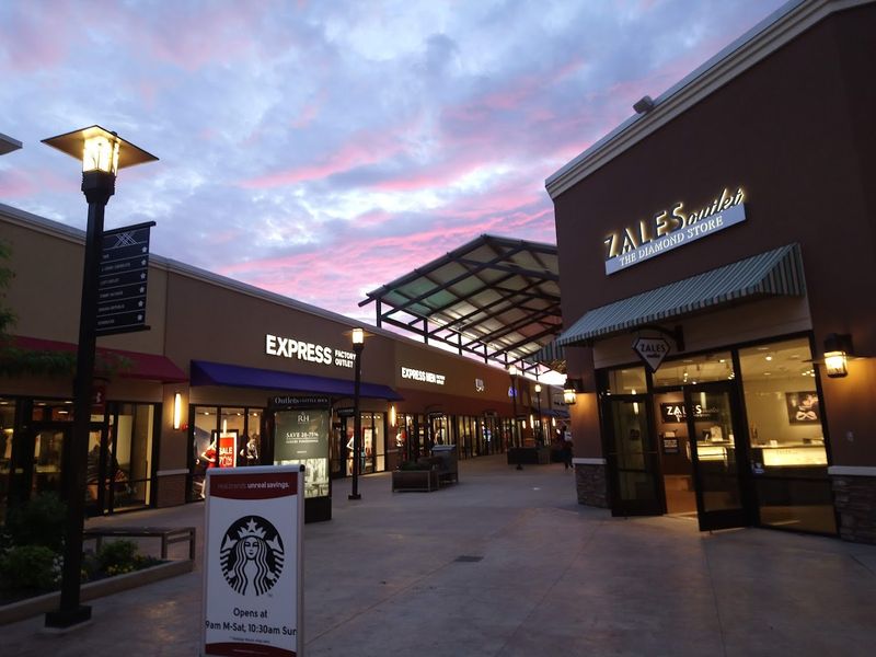 Open Air Layout Ideal For Easy Browsing